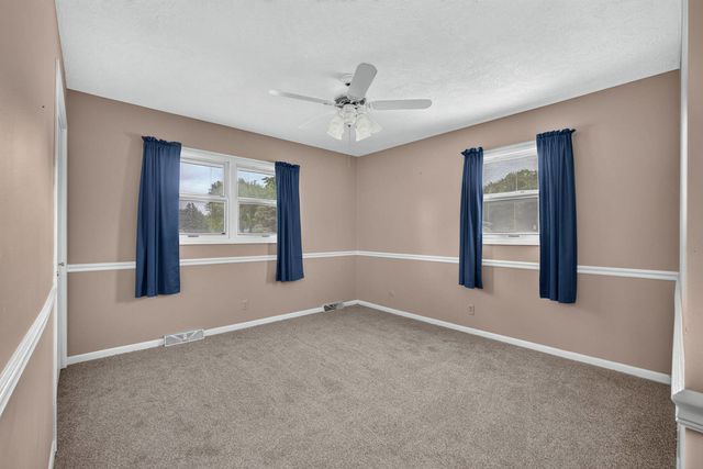 1319 Denniston Avenue, Bettendorf, IA 52722