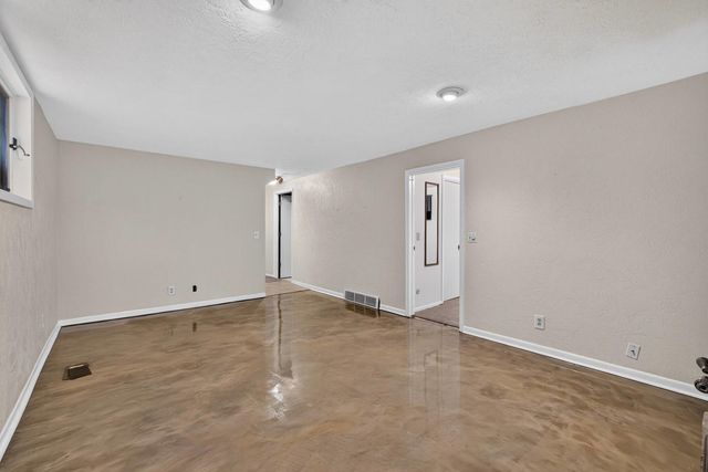 1319 Denniston Avenue, Bettendorf, IA 52722