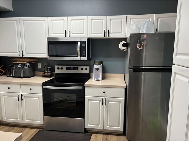 5566 METROWEST BOULEVARD 301, Orlando, FL 32811