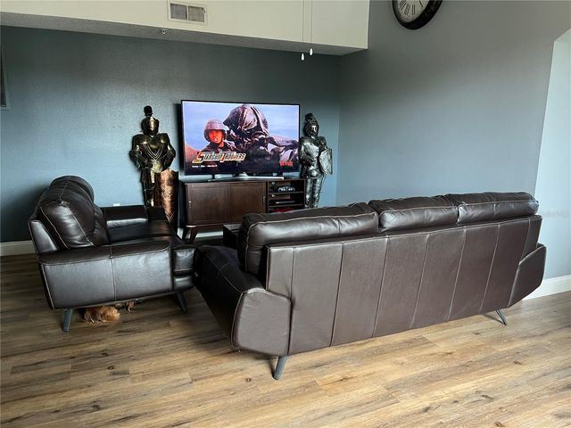 5566 METROWEST BOULEVARD 301, Orlando, FL 32811