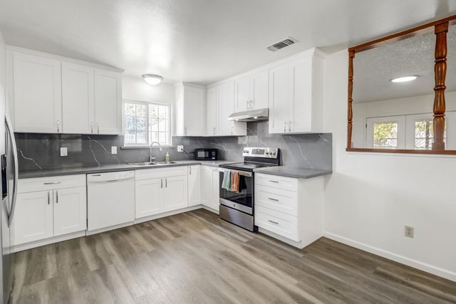 6500 Harley Way, Sacramento, CA 95828