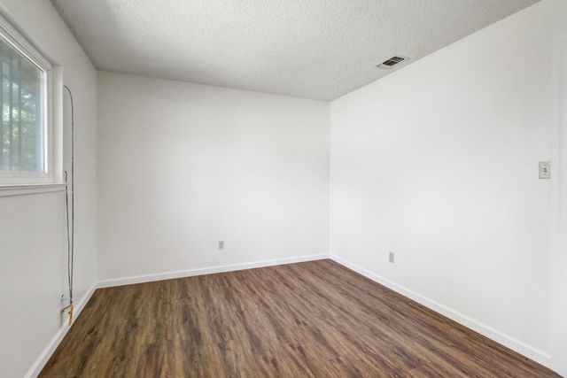 6500 Harley Way, Sacramento, CA 95828