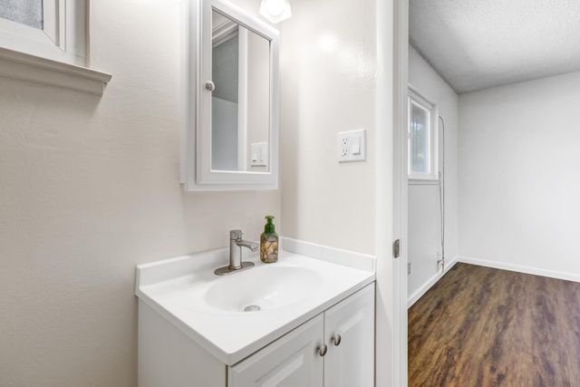 6500 Harley Way, Sacramento, CA 95828