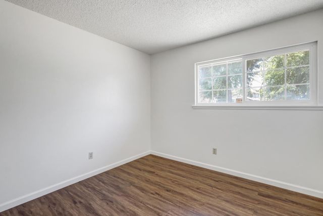 6500 Harley Way, Sacramento, CA 95828
