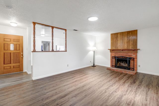 6500 Harley Way, Sacramento, CA 95828