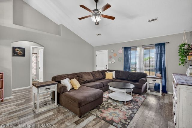 198 Pine Street, Greenwood, AR 72936