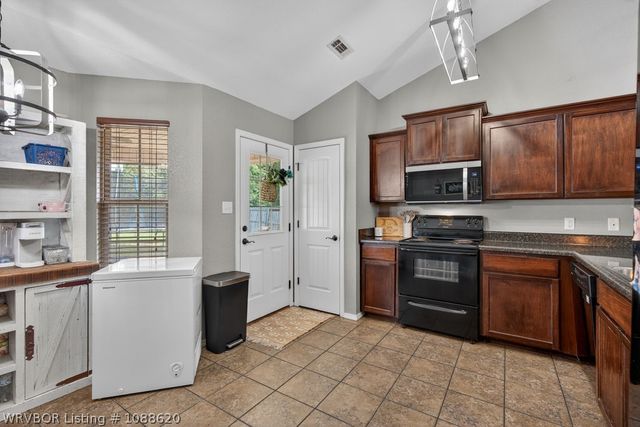 198 Pine Street, Greenwood, AR 72936