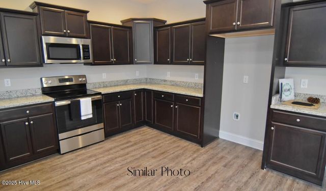 409 Montgomery Drive, Jacksonville, NC 28546
