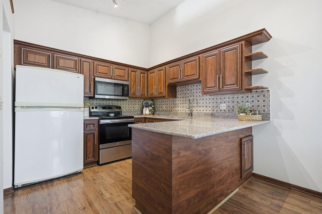 7973 147th Street W, Apple Valley, MN 55124 — photo 5