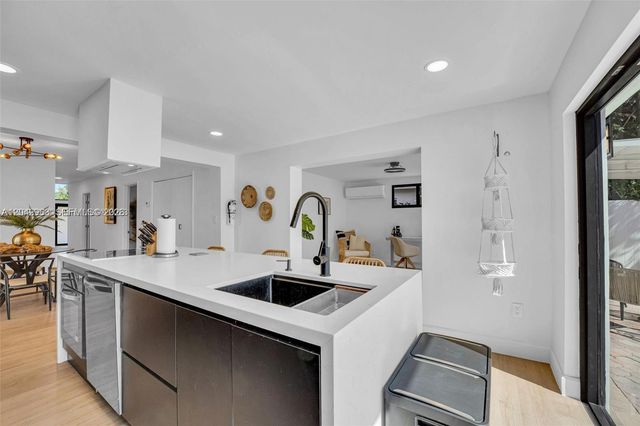 1514 Liberty St, Hollywood, FL 33020