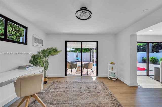 1514 Liberty St, Hollywood, FL 33020