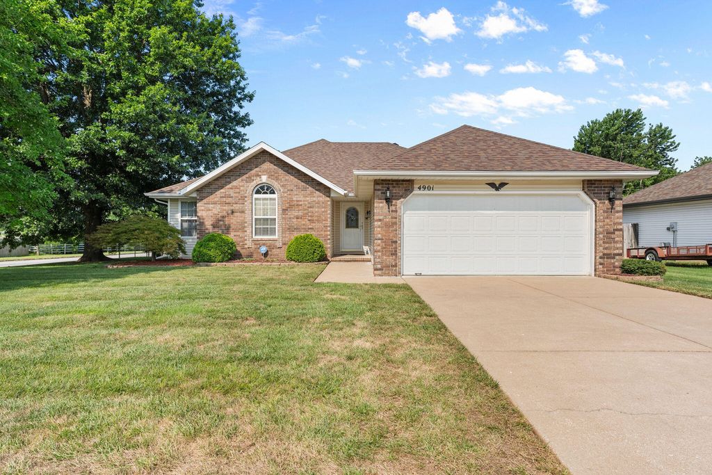 4901 N 13th Street, Ozark, MO 65721