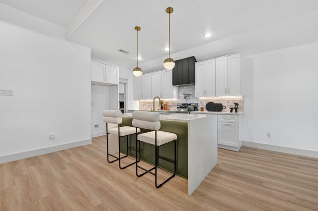 2317 Dillard Street, Fort Worth, TX 76105