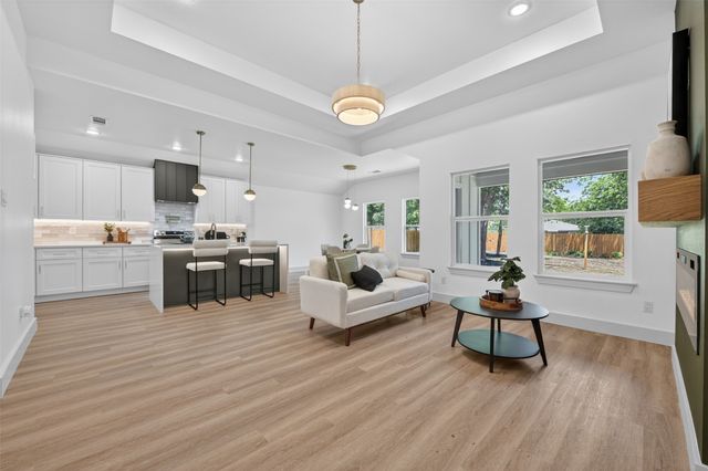 2317 Dillard Street, Fort Worth, TX 76105