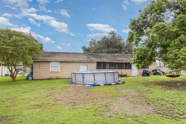211 NW 8TH STREET, Mulberry, FL 33860
