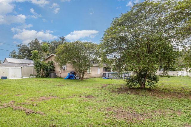 211 NW 8TH STREET, Mulberry, FL 33860