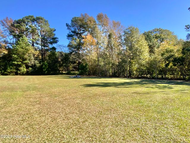 47 Valley Acres Drive, Whiteville, NC 28472