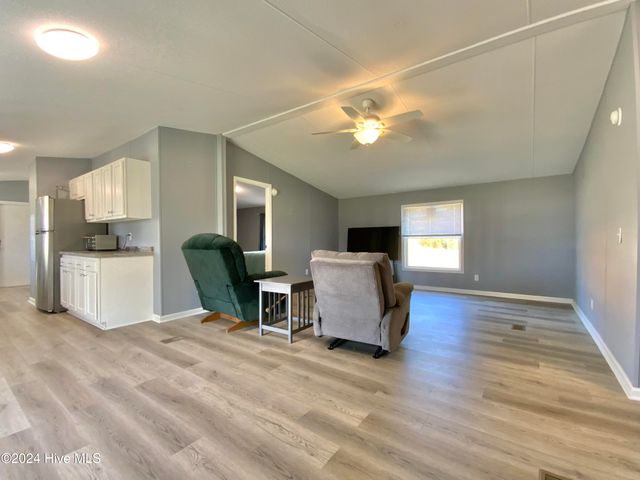 47 Valley Acres Drive, Whiteville, NC 28472