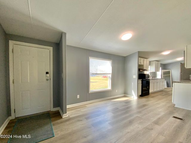 47 Valley Acres Drive, Whiteville, NC 28472