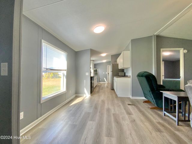 47 Valley Acres Drive, Whiteville, NC 28472