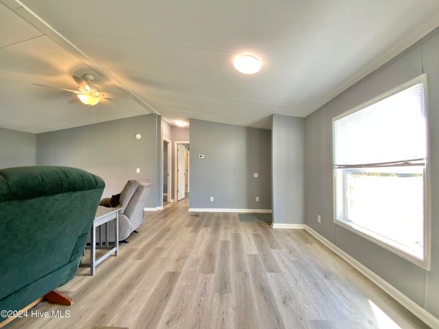 47 Valley Acres Drive, Whiteville, NC 28472