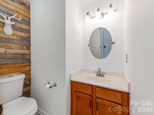 112 Elrosa Road, Mooresville, NC 28115