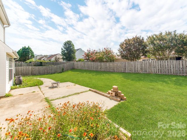 112 Elrosa Road, Mooresville, NC 28115