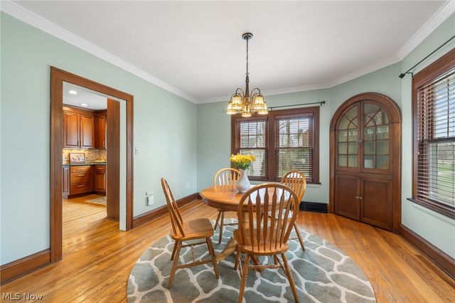 2135 Riverside Drive, Lakewood, OH 44107