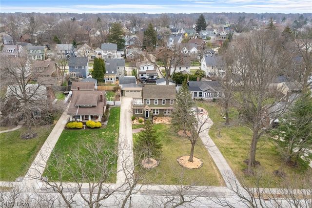 2135 Riverside Drive, Lakewood, OH 44107