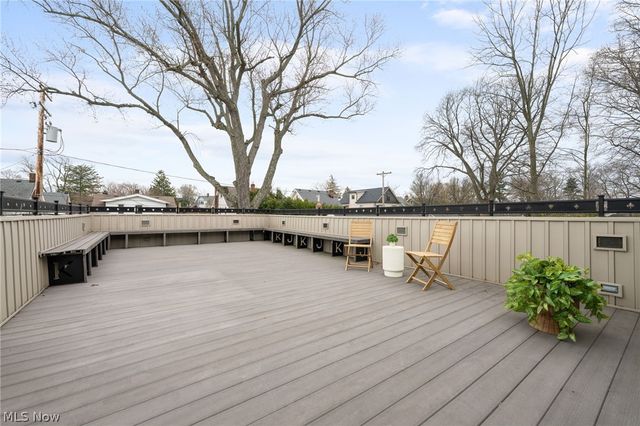 2135 Riverside Drive, Lakewood, OH 44107