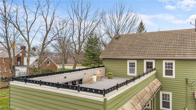 2135 Riverside Drive, Lakewood, OH 44107