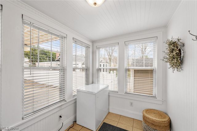 2135 Riverside Drive, Lakewood, OH 44107