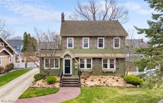 2135 Riverside Drive, Lakewood, OH 44107