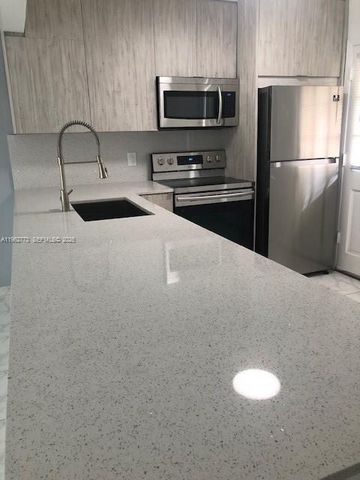1201 NE 191st Street G411, Miami, FL 33179
