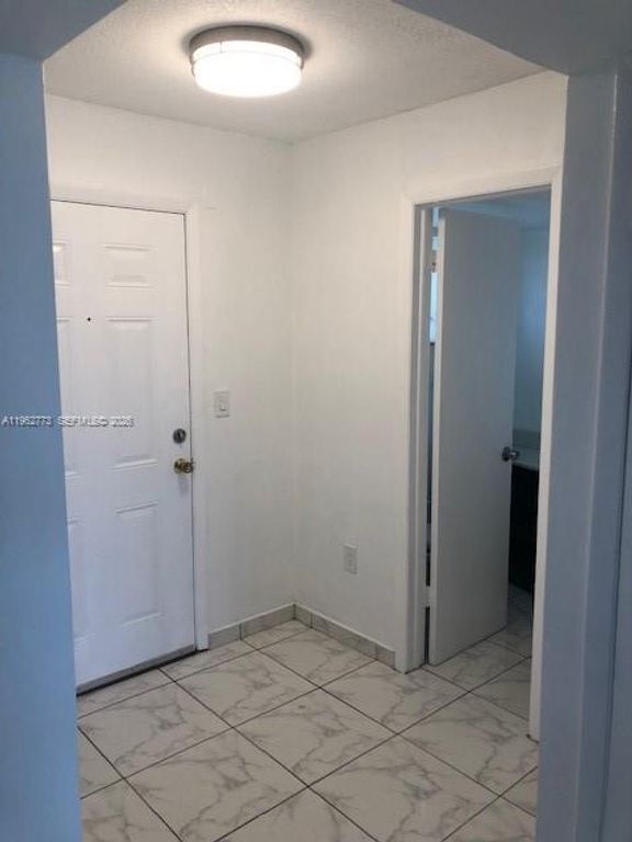 1201 NE 191st Street G411, Miami, FL 33179