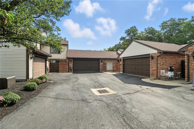 1372 Black Forest Drive 20, Dayton, OH 45449