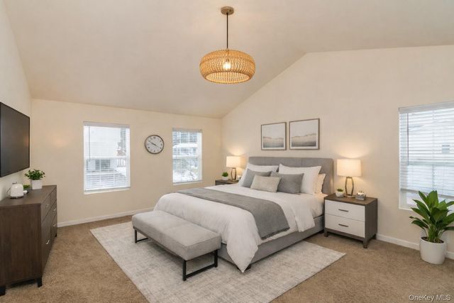 62 Bristol Circle, Rock Hill, NY 12775