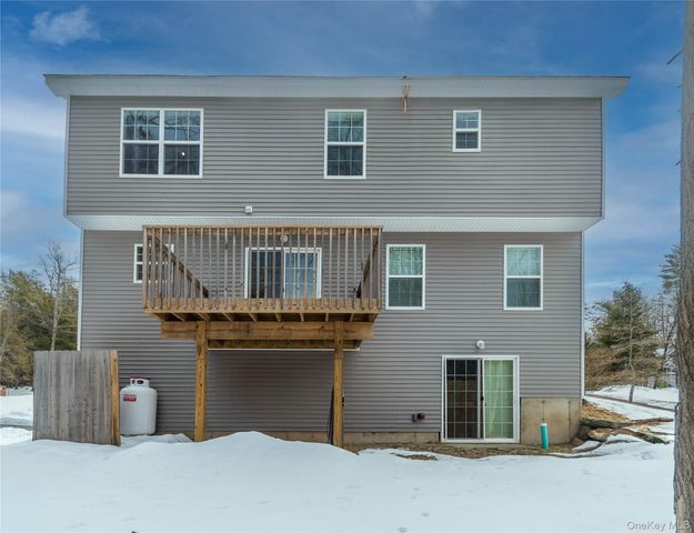 62 Bristol Circle, Rock Hill, NY 12775