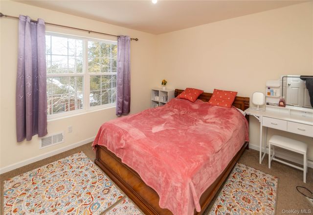 62 Bristol Circle, Rock Hill, NY 12775