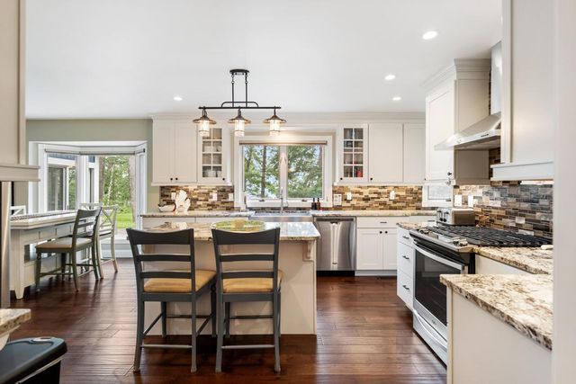 8554 W M-68, Indian River, MI 49749