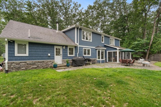 8554 W M-68, Indian River, MI 49749