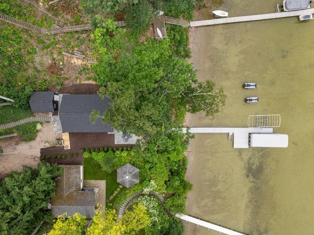 8554 W M-68, Indian River, MI 49749