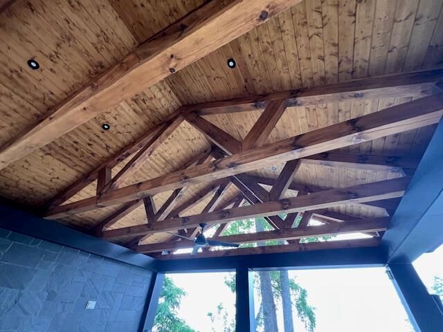 8554 W M-68, Indian River, MI 49749