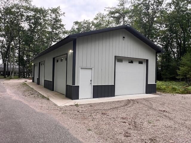 8554 W M-68, Indian River, MI 49749