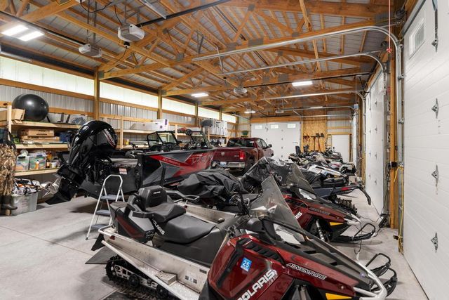 8554 W M-68, Indian River, MI 49749