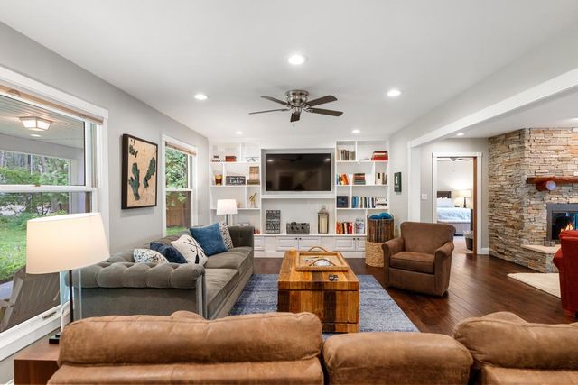 8554 W M-68, Indian River, MI 49749