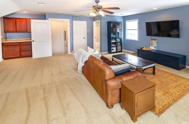 2525 Belize Drive, Evansville, IN 47725