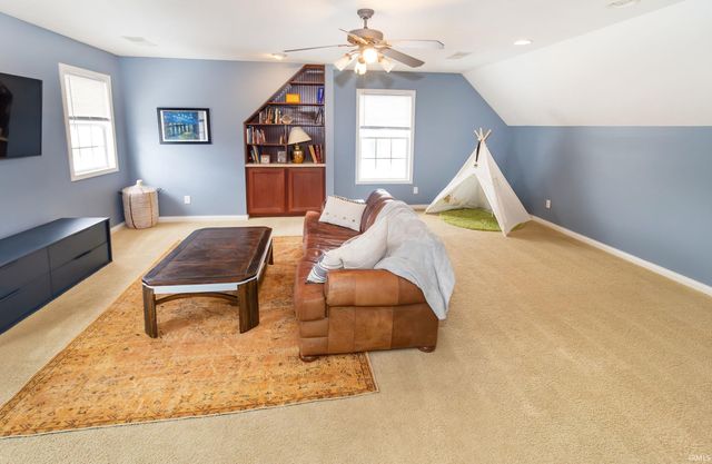 2525 Belize Drive, Evansville, IN 47725