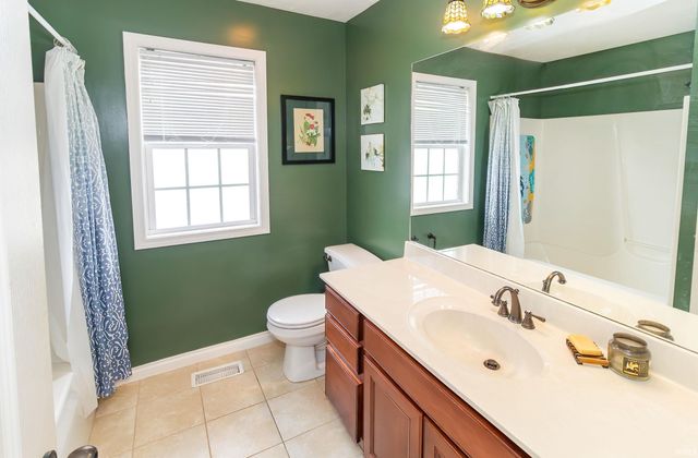 2525 Belize Drive, Evansville, IN 47725