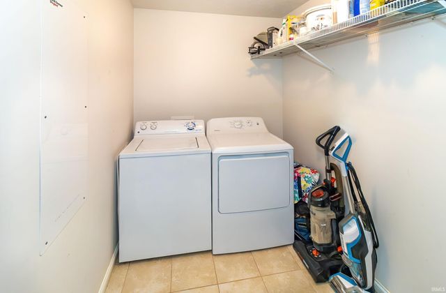 2525 Belize Drive, Evansville, IN 47725